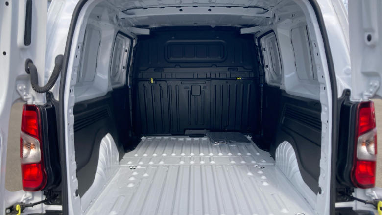 Vauxhall Combo Cargo Combo Xl Diesel 1.5 Turbo D 100ps Prime Plus H1 Van